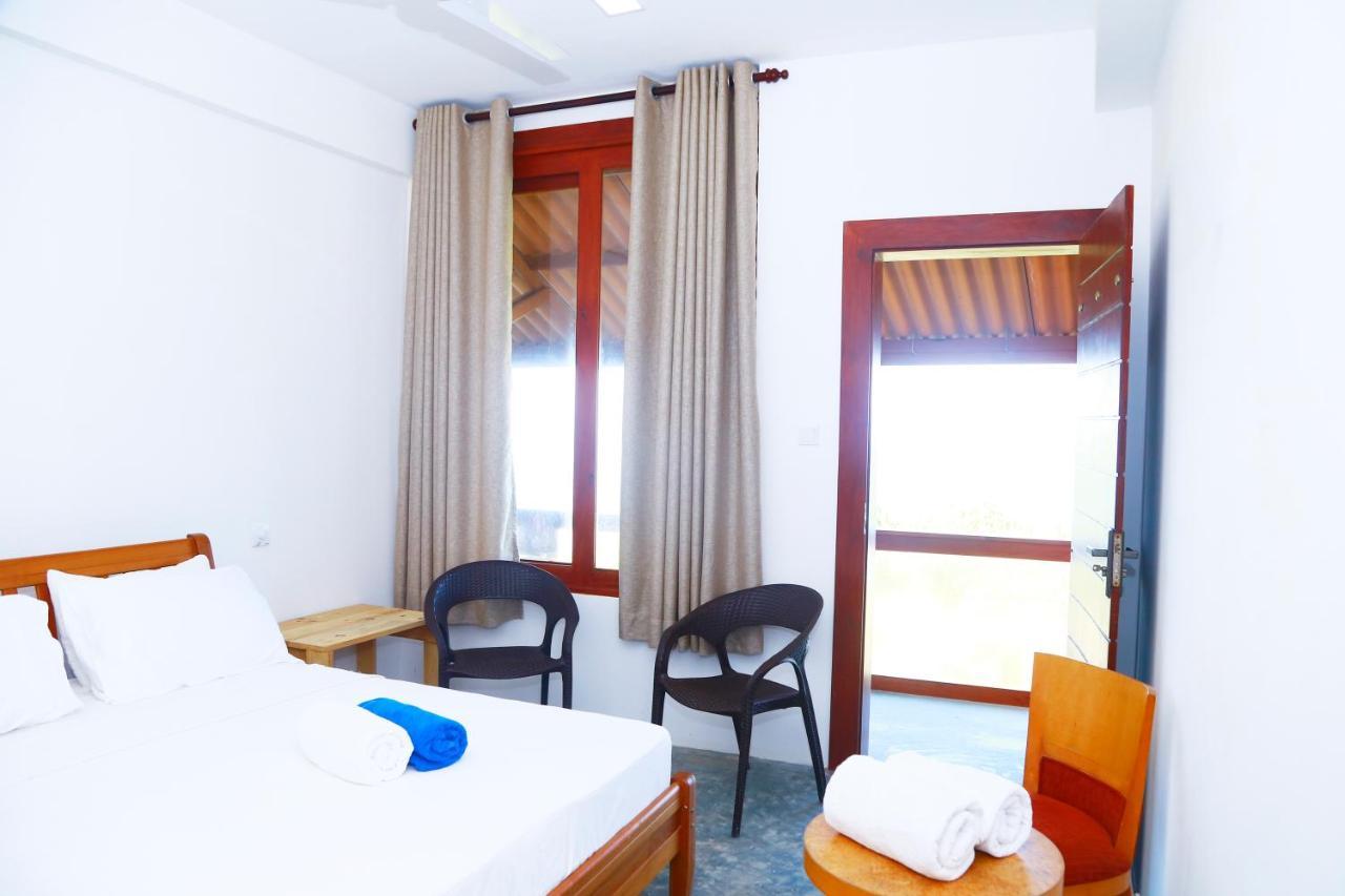 Hi Win Hotel Chilaw Kültér fotó