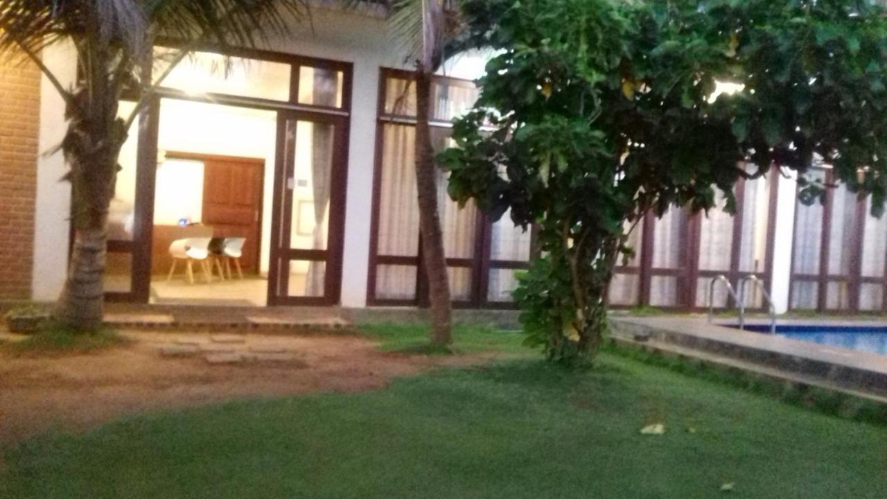 Hi Win Hotel Chilaw Kültér fotó