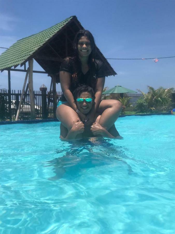 Hi Win Hotel Chilaw Kültér fotó